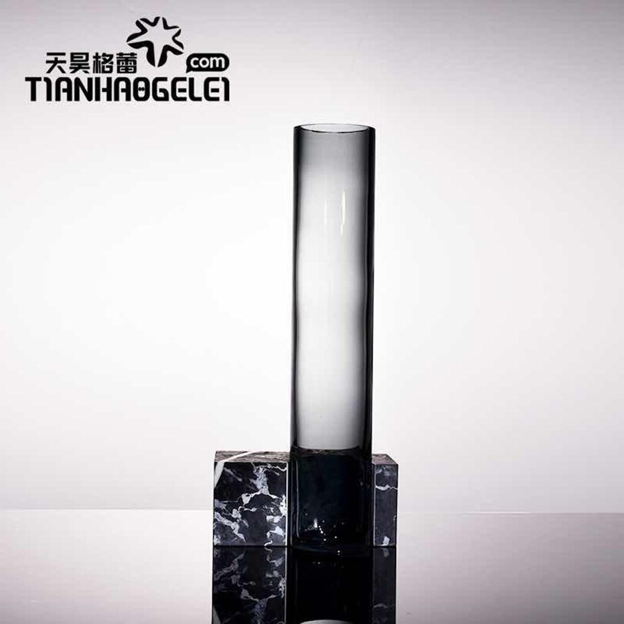 Ри-60/212 Ваза муранское стекло 16*13*46 TH230009+160030