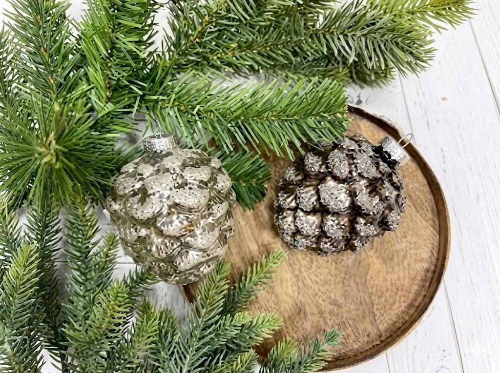 РТР 14025 ШИШКА СТЕКЛЯННАЯ БЕЛАЯ/КОРИЧНЕВАЯ 8,2 СМ 2 ВИДА