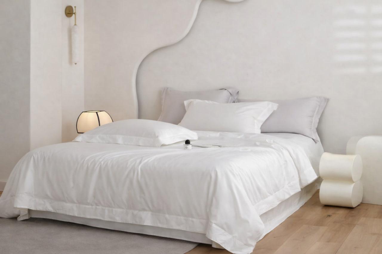 КПГ-481/бел Постельное белье Blumarine семейный 150*210-2шт/ 250*250см-1шт / 50*70-2шт 100%  тенселт(пл60)