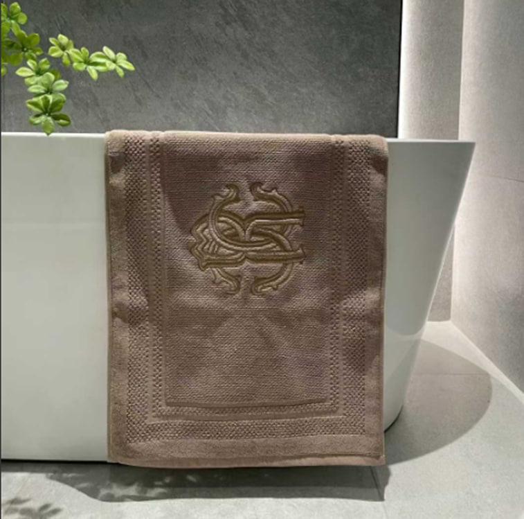 КПГ-287/кор Коврик для ванной  ROBERTO CAVALLI 100% Египетский хлопок 45*75см цвет коричневый шт